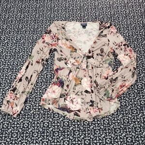 Daytrip Pink Floral Tie Front Flowy Dressy Chic Soft Stretchy Long Sleeve Blouse